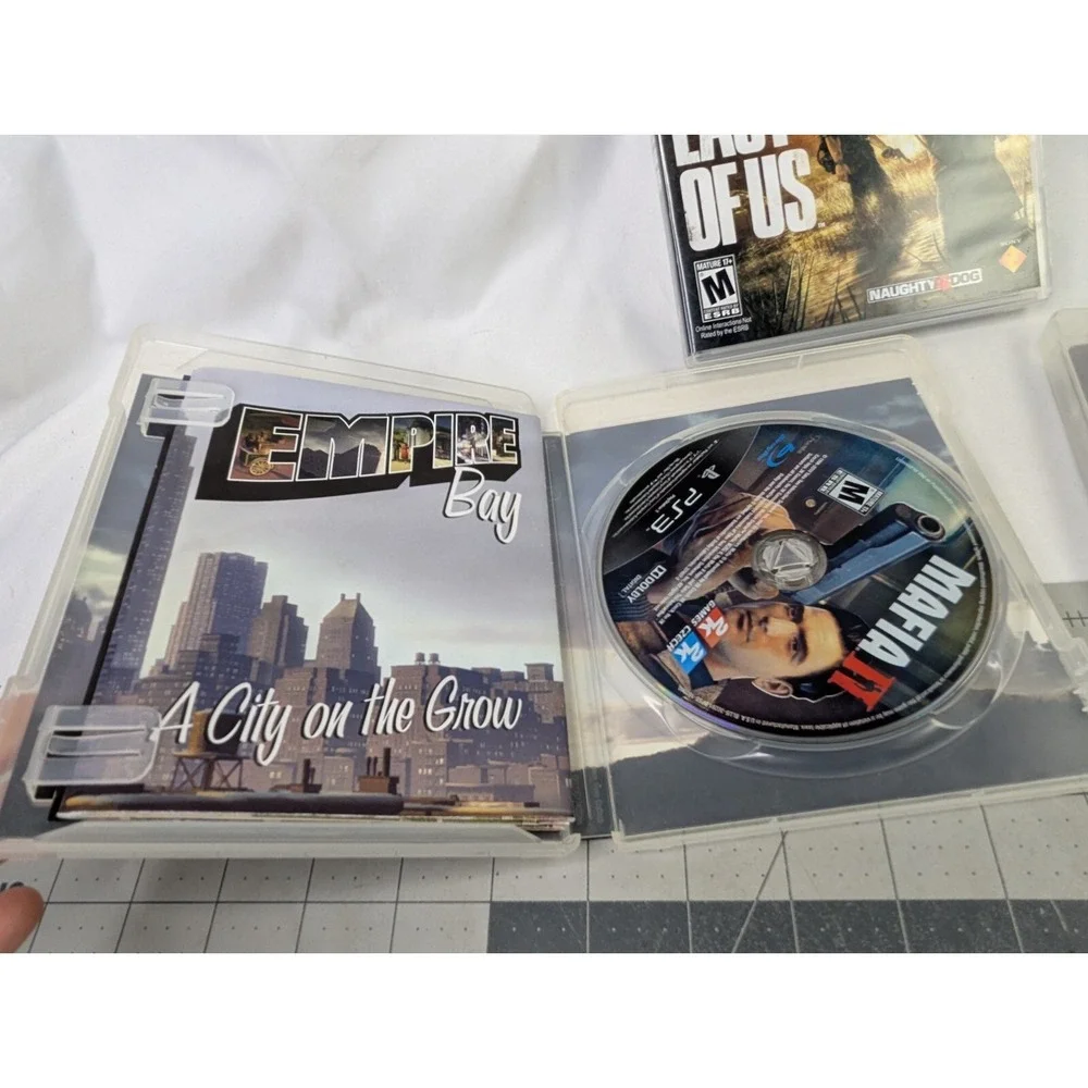 PS3 Video Game Lot The Last of Us Uncharted 2 Mafia II‎